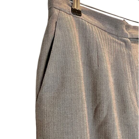 Kasper Blazer and Pant Suit - Picture 7 of 9